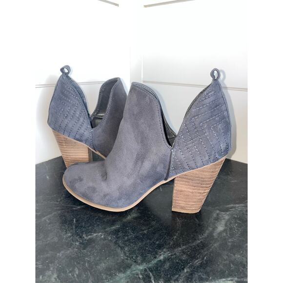Carlos by Carlos Santana blue gray suede heeled bootie 6.5 - Picture 5 of 10